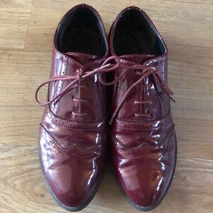 ASOS Oxford Shoes Wingtips Faux Patten Leather Sz. 7.5 Burgundy Cute!
